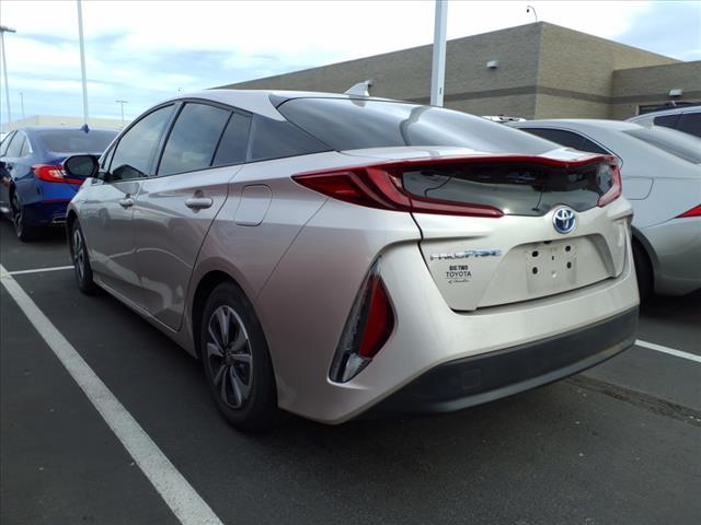 2019 toyota prius prime plus