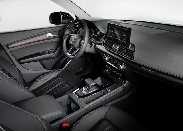 2024 audi q5 40 premium