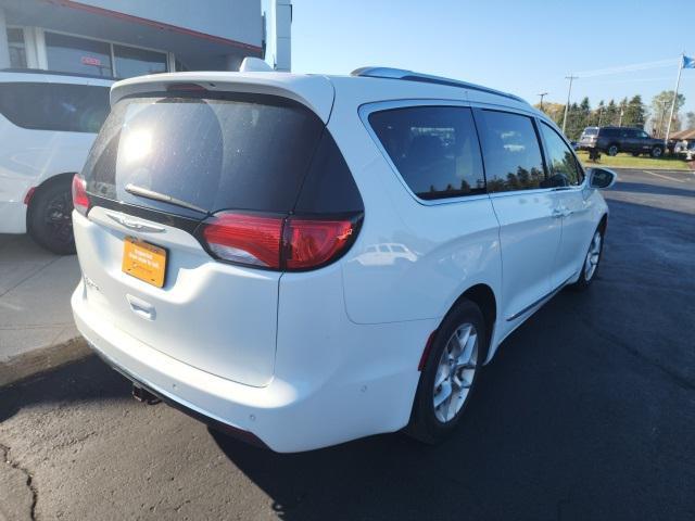 2018 chrysler pacifica touring-l plus