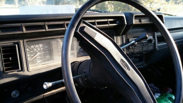 1980 ford f-100 custom standard cab pickup 2-door 5.0l