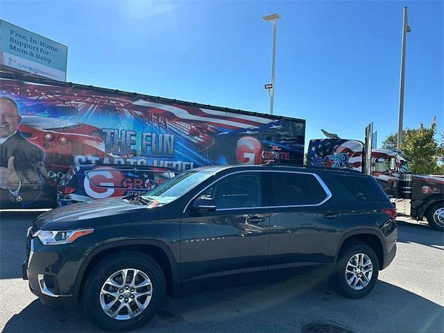 2020 chevrolet traverse lt leather