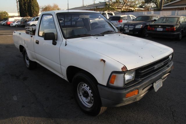 1990 toyota pick-up 183k miles standard cab 4 cylinder manual no reserve