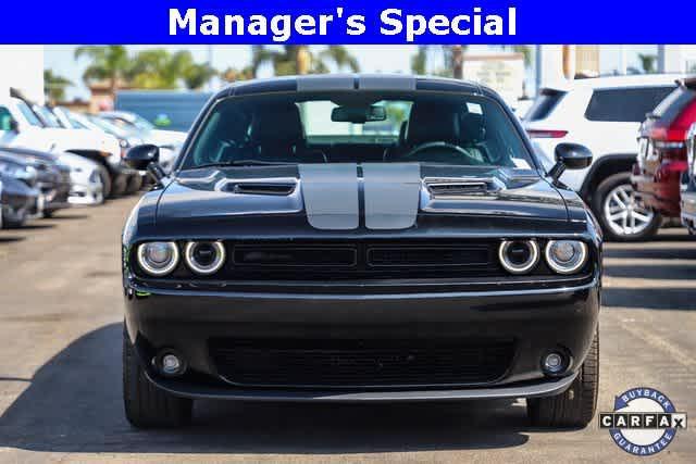 2023 dodge challenger sxt
