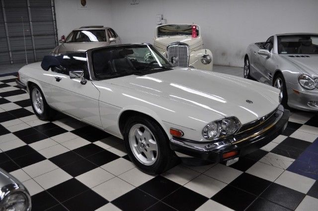 amazing condition florida garaged xjs v12!! nicest colors !