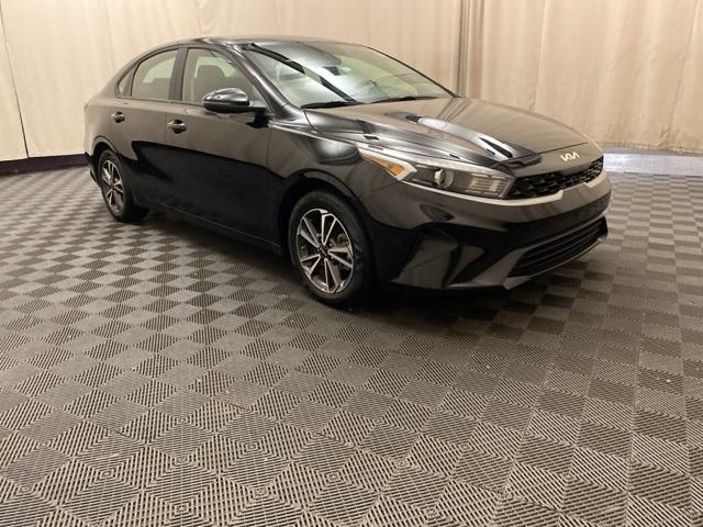 2022 kia forte lxs