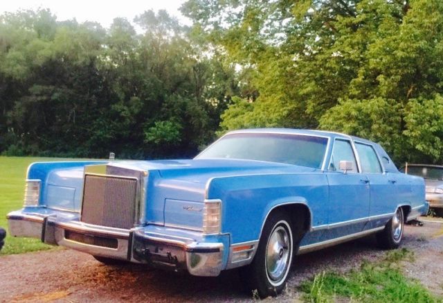 lincoln town car, classic beauty! 1979 baby blue, only 44k miles by one owner!