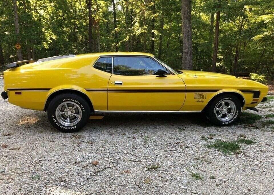1972 ford mustang fastback v8 302 v8 5.0 liters 28000 miles yellow coupe