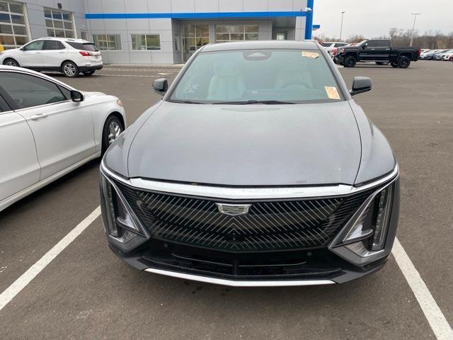 2023 cadillac lyriq luxury
