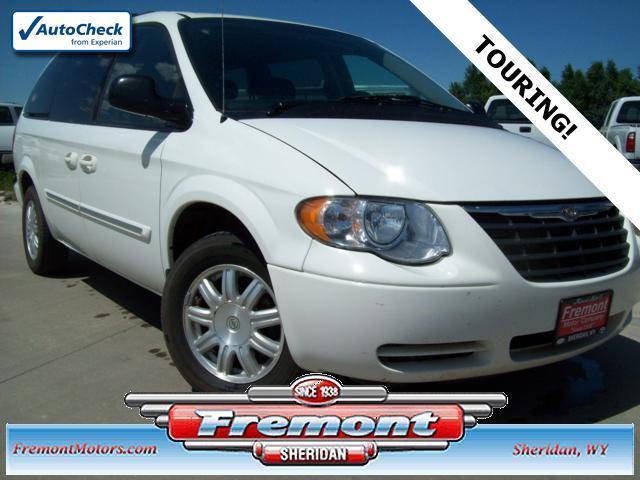 2007 chrysler town & country touring for sale in sheridan, wyoming