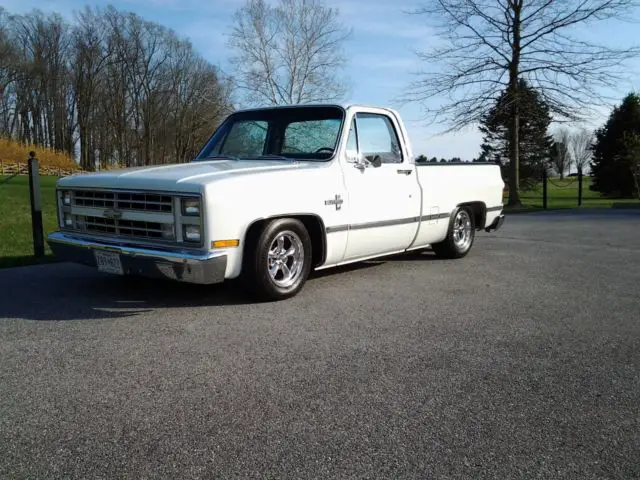 1986 chevrolet c-10 silverado show truck