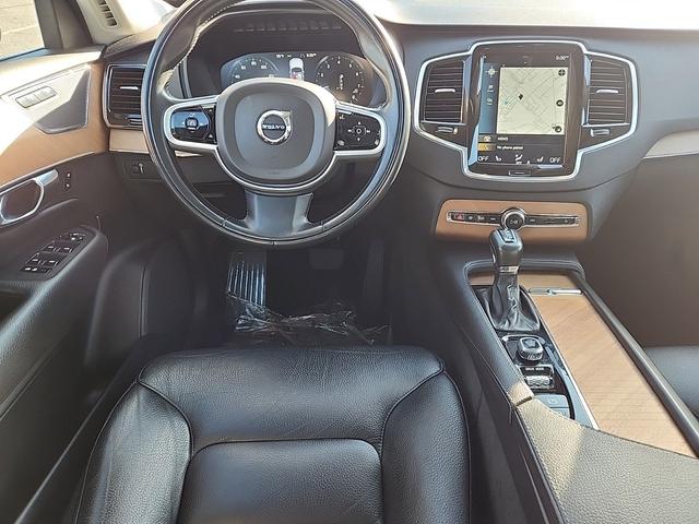 2021 volvo xc90 t6 momentum 7 passenger