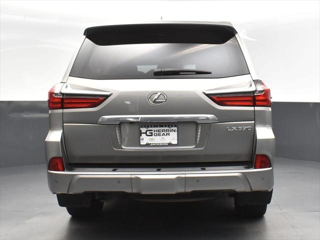 2016 lexus lx 570 base