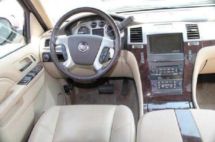 2011 cadillac escalade base in los angeles, ca