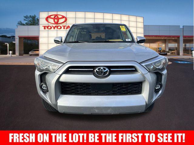 2023 toyota 4runner sr5
