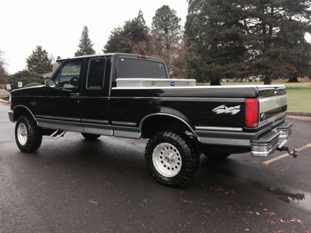 1994 ford f-150 xlt 4x4 extended cab pickup 2-door 5.8l 4inch lift black f-250