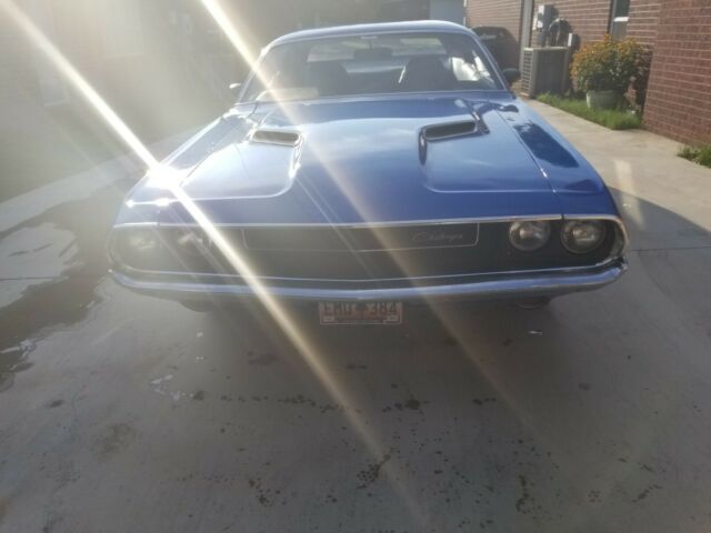 1979 dodge challenger this is a great car