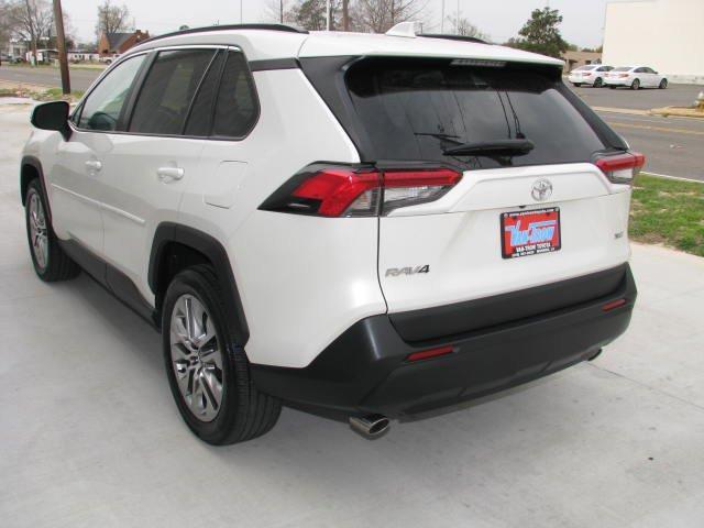 2021 toyota rav4 xle premium