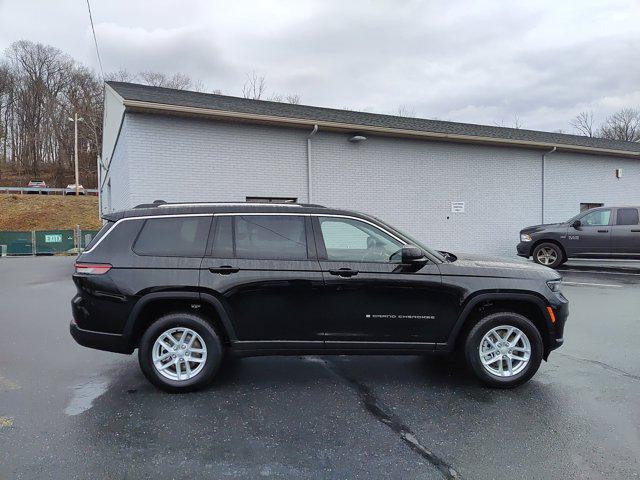 2023 jeep grand cherokee l laredo 4x4