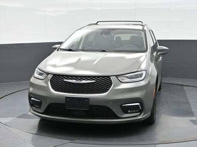 2022 chrysler pacifica touring l