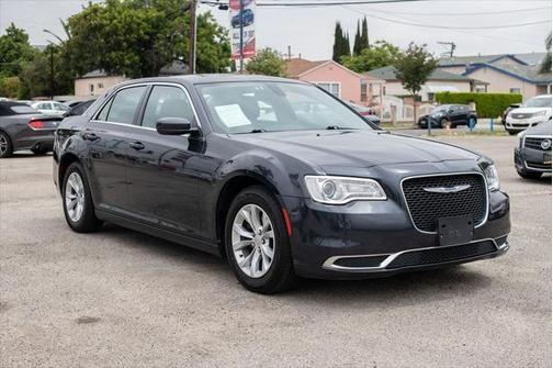 2019 chrysler 300