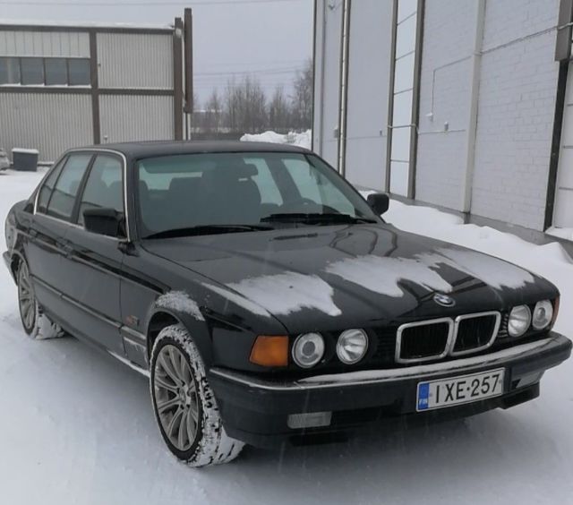 bmw 740ia e32 4.0l v8