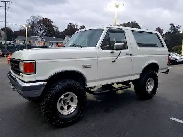 1989 ford bronco ford bronco xlt lifted 180,341 miles white suv 5.0l v8