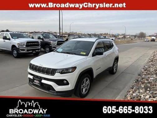 2023 jeep compass latitude in yankton, south dakota