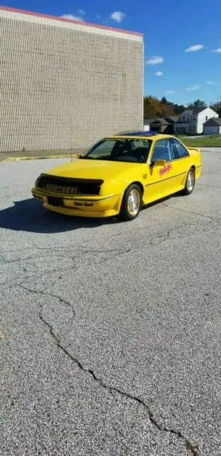 1990 chevy beretta indy pace car with 8kmiles! 1 of 1500 made!! yellow rare