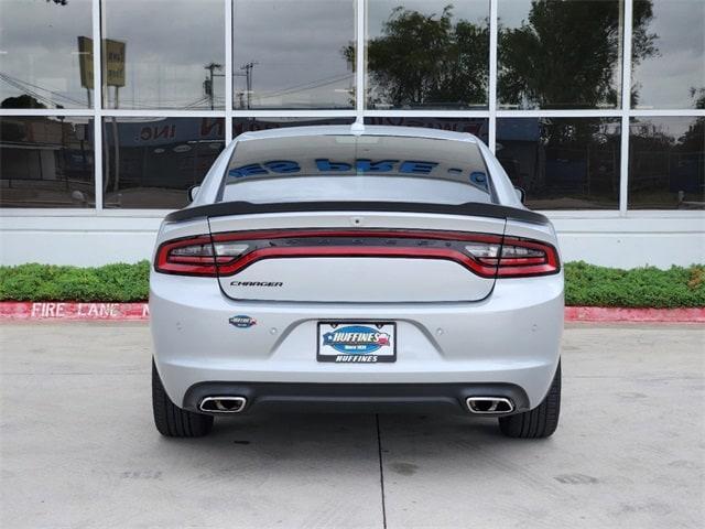 2023 dodge charger sxt
