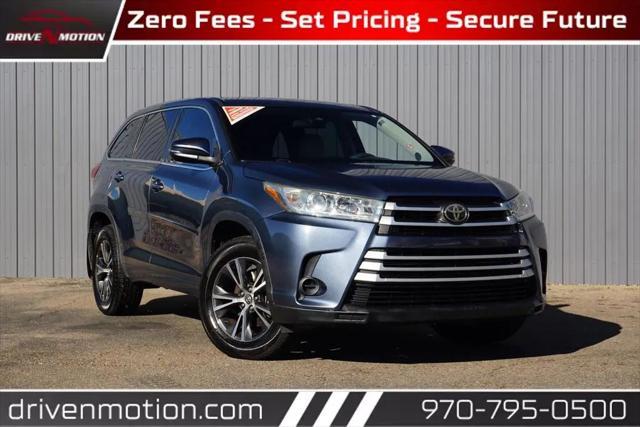 2017 toyota highlander le