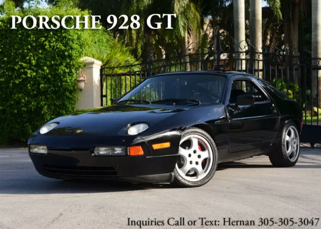porsche 928 gt - 5 speed manual - black/black