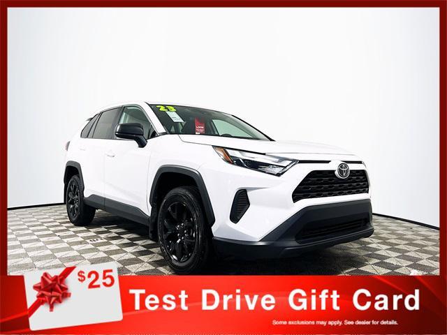 2023 toyota rav4 le