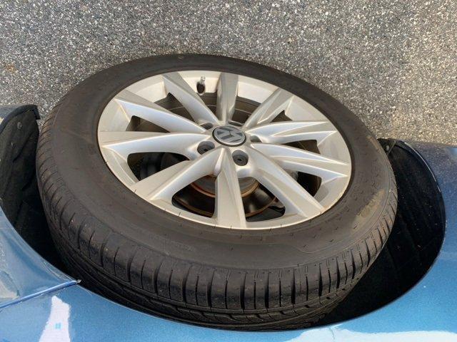 2018 volkswagen beetle 2.0t s