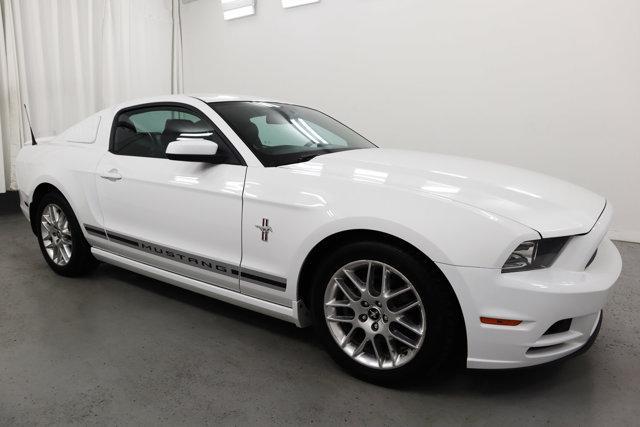 2014 ford mustang v6
