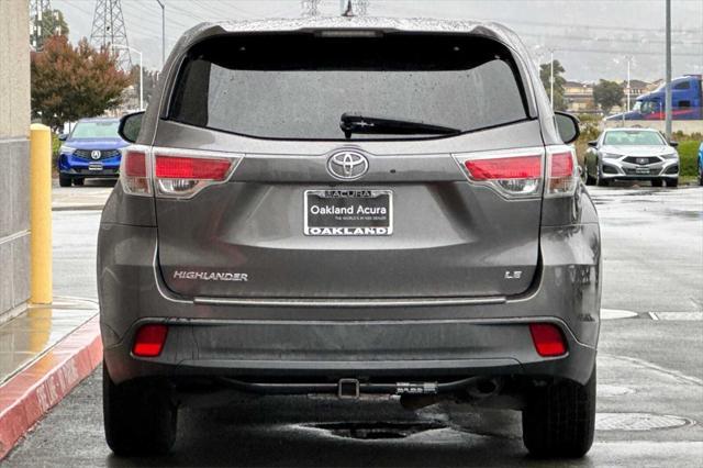 2016 toyota highlander le plus