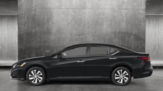 2025 Nissan Altima