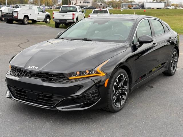 2022 kia k5 gt-line