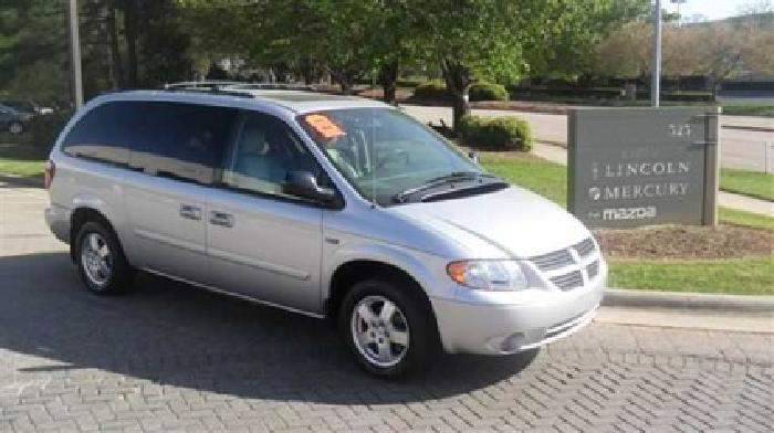 used 2005 dodge caravan 4dr grand sxt van, 70,043 miles in cary, nc