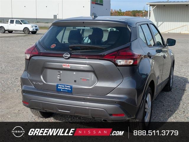 2023 nissan kicks s