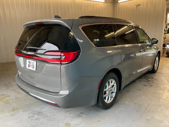 2022 chrysler pacifica touring l