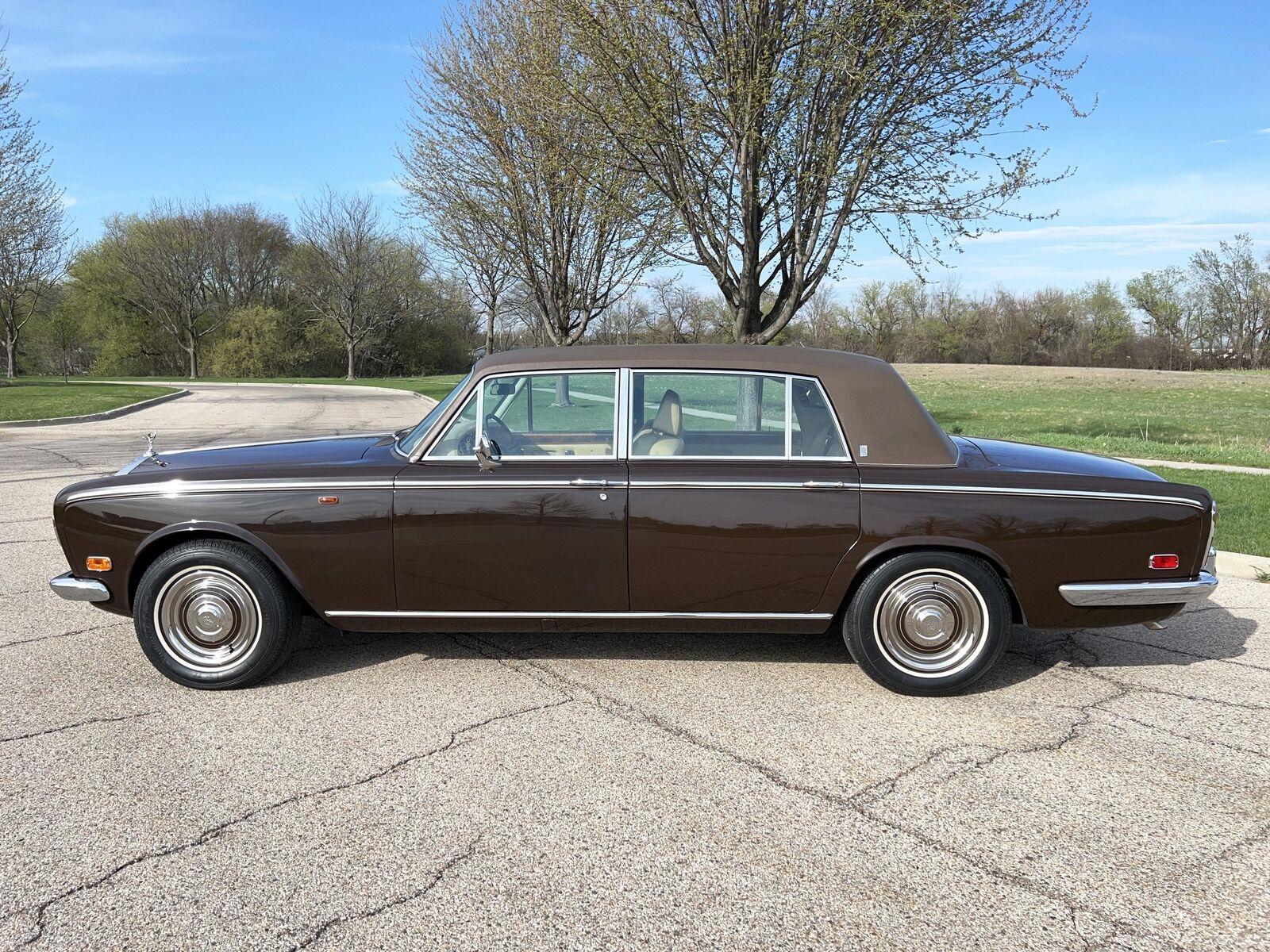 1973 rolls royce long wheel base gasoline 6 75 litre engine
