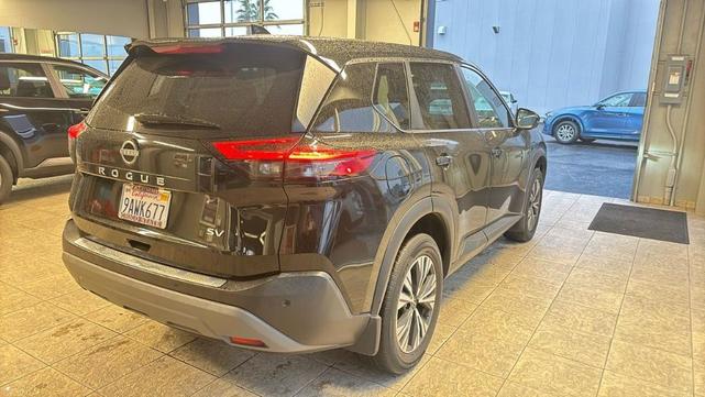 2022 nissan rogue sv