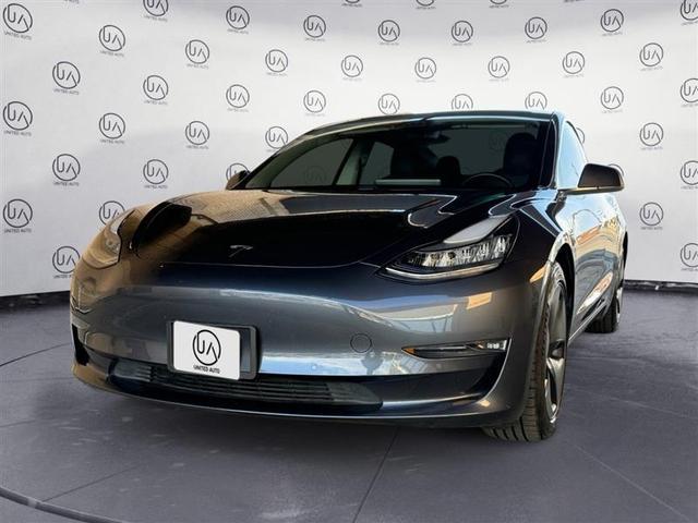 2019 tesla model 3 long range/performance
