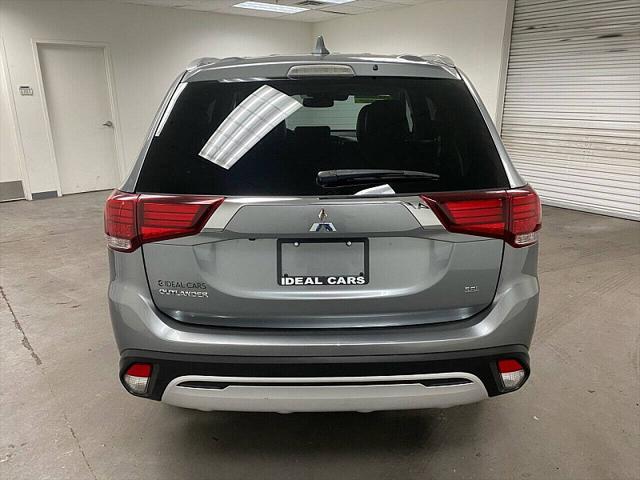 2020 mitsubishi outlander se