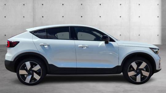 2024 Volvo C40