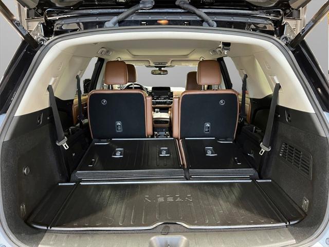 2022 nissan pathfinder platinum 2wd
