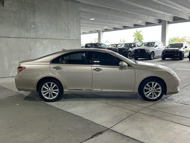 2011 lexus es 350 350 in hialeah, florida