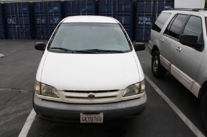 toyota sienna ce 2000 in whittier, ca