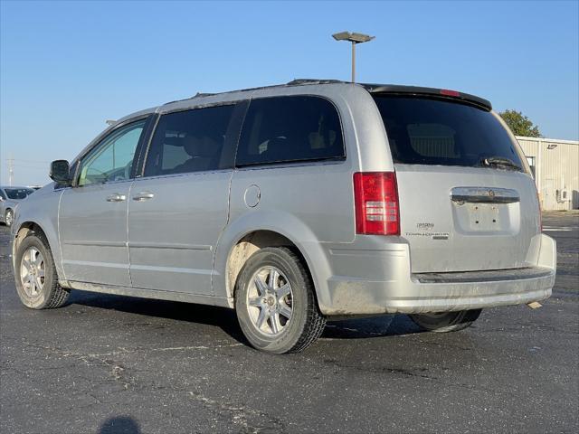 2008 chrysler town & country touring