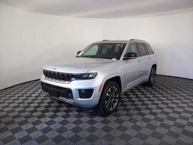 2022 jeep grand cherokee overland 4x4